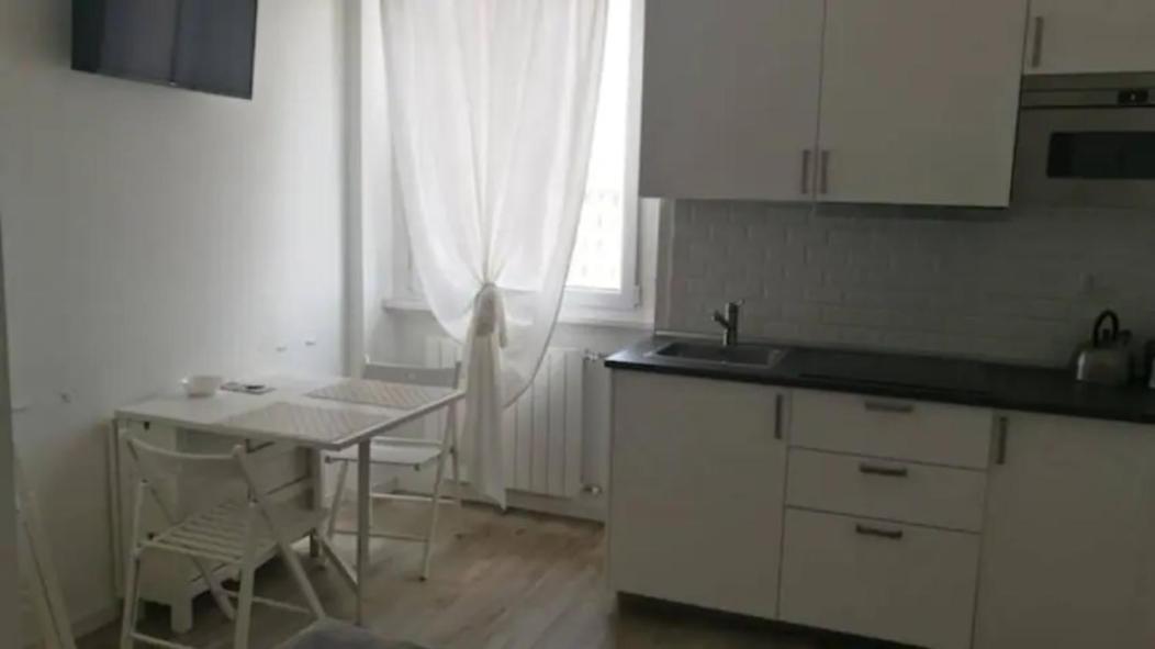 Apartamento Bilocale Piazza Insubria - Ciffa *